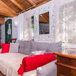 Tatil Evi House Dobrila *