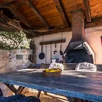 House Dobrila Tatil Evi
