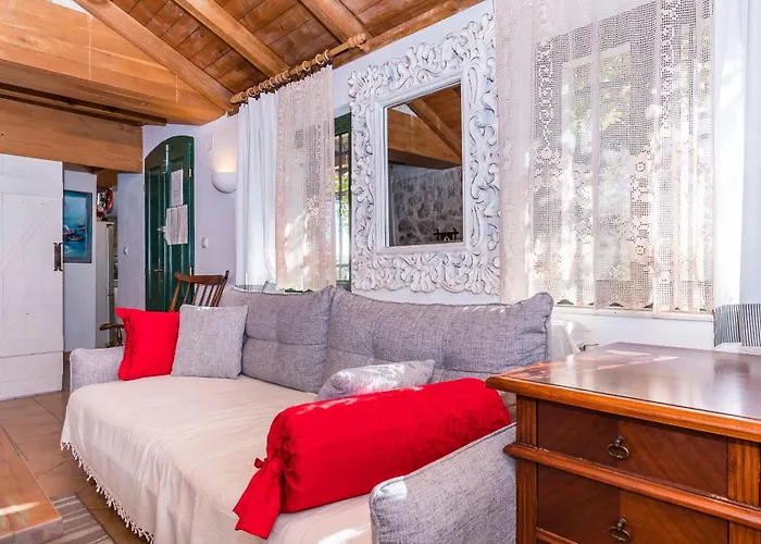 Casa de Férias House Dobrila *