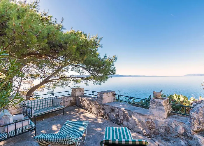 House Dobrila Casa de Férias